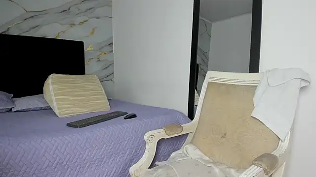 Vickysweeeettt online show from November 4, 8:30 pm