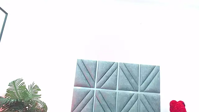 Snapshot of AlombraMorris chatting on March 10, 11:37 am AlombraMorris online show from March 10, 11:37 am