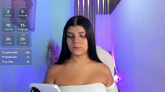 Snapshot of PauliinaBelle_ chatting on November 13, 12:37 pm PauliinaBelle online show from November 13, 12:37 pm