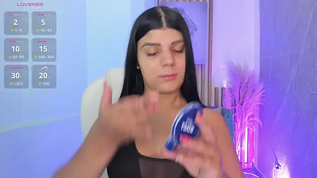 Snapshot of PauliinaBelle_ chatting on May 9, 1:49 pm PauliinaBelle online show from May 9, 1:49 pm