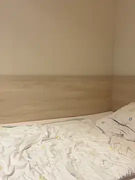 Snapshot of TattooLara chatting on October 19, 9:15 pm TattooLara online show from October 19, 9:15 pm