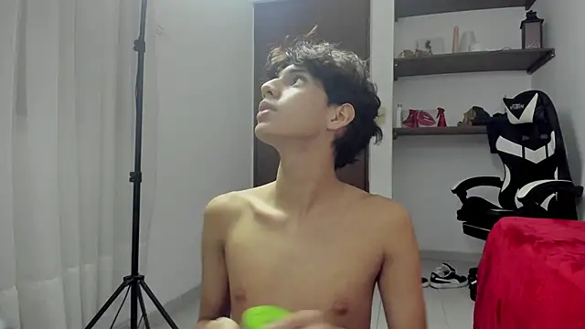 lightboy0 online show from September 11, 3:23 pm