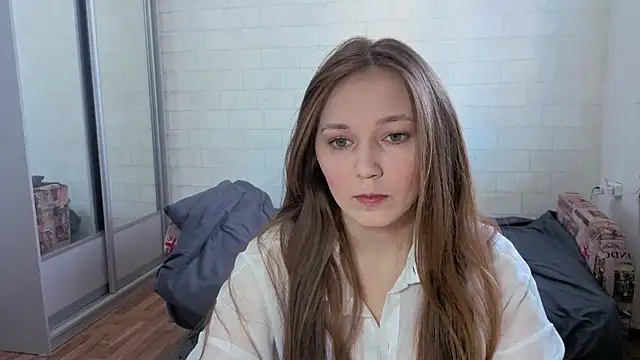 AlisaWyn online show from November 6, 3:40 am