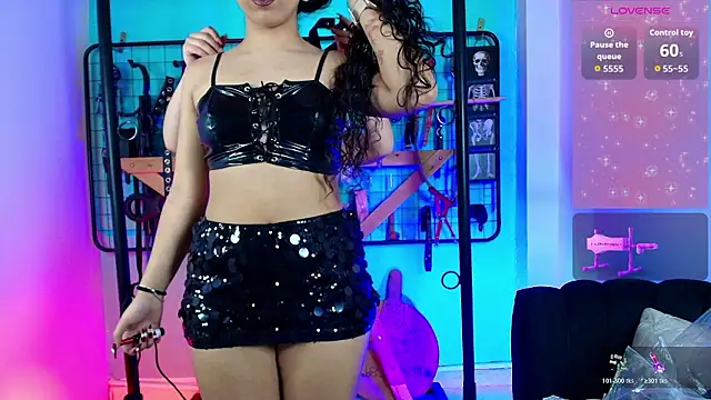 Snapshot of Mrmia_bdsm_extreme chatting on March 4, 1:06 pm Mrmia bdsm extreme online show from March 4, 1:06 pm