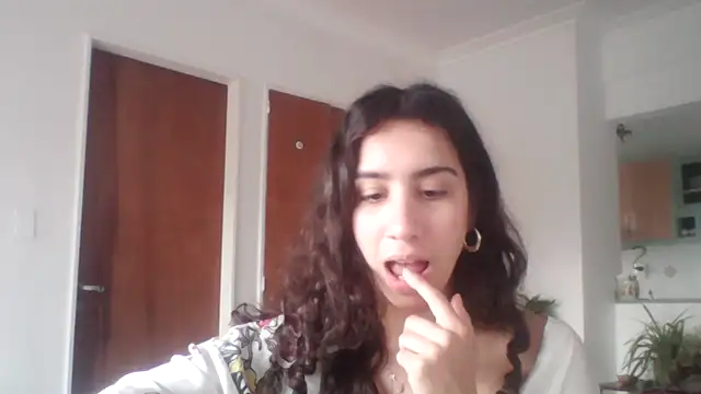 Souphicherry online show from October 12, 8:19 pm