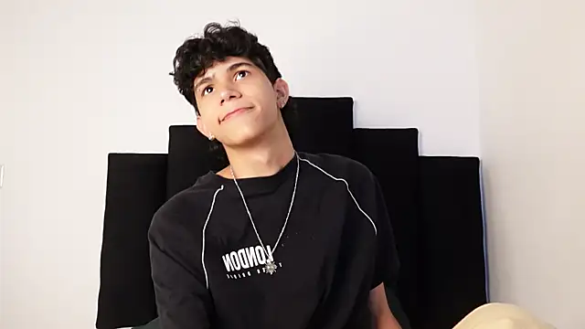 alexmark  online show from September 24, 2:20 pm