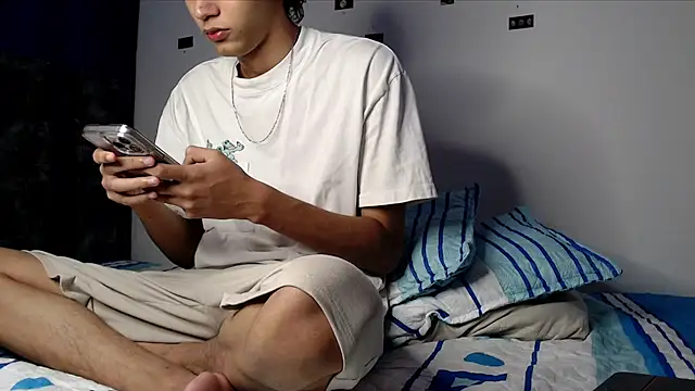 alexmark  online show from May 13, 5:32 pm