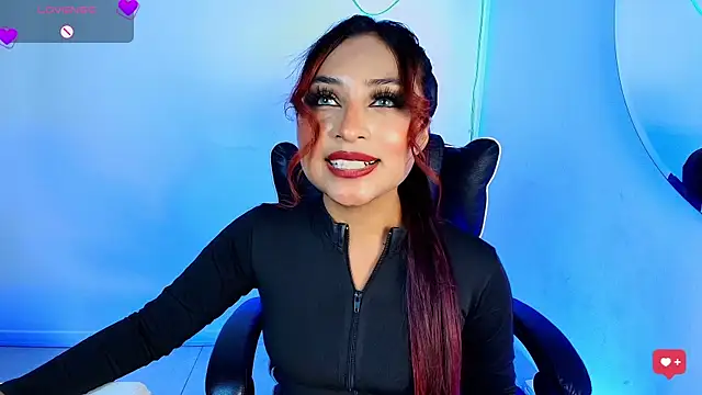 Snapshot of Naiaa_Cruz chatting on May 21, 7:43 pm Naiaa Cruz online show from May 21, 7:43 pm