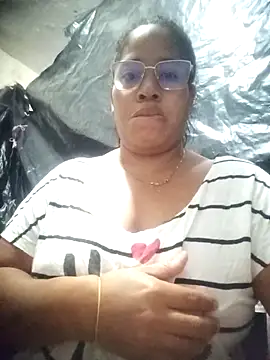 Big ass submissive online show from December 17, 3:12 am