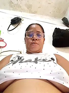 Big ass submissive online show from May 5, 1:41 pm