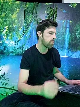 welcome-to-the-jungle online show from March 9, 9:41 pm