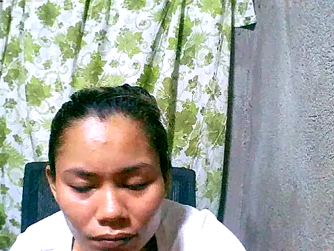 Snapshot of Sweeetgurll chatting on September 22, 9:55 am Sweeetgurll online show from September 22, 9:55 am