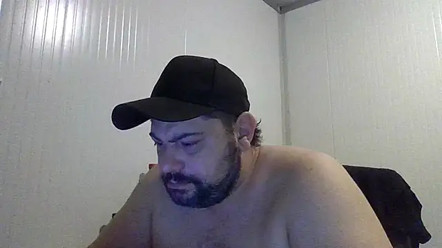 giuseppelovisi85 online show from September 15, 12:43 am