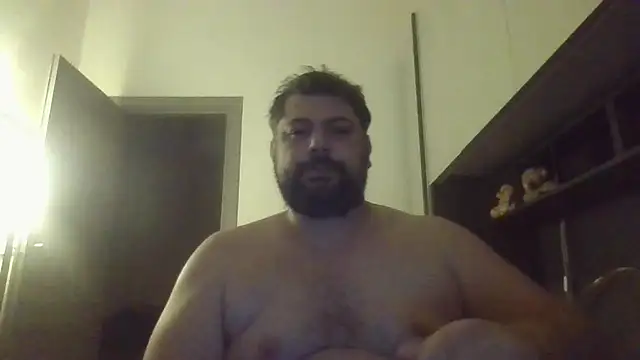 giuseppelovisi85 online show from October 3, 8:50 pm