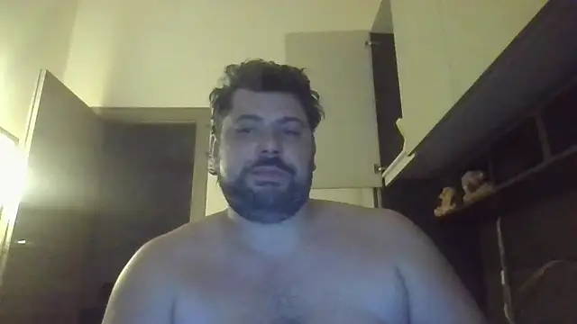 giuseppelovisi85 online show from October 18, 8:09 pm