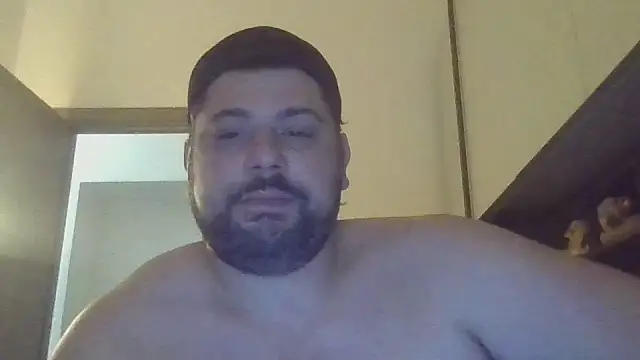 giuseppelovisi85 online show from October 19, 8:15 am