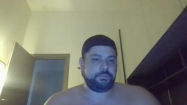 giuseppelovisi85 online show from October 20, 8:26 am