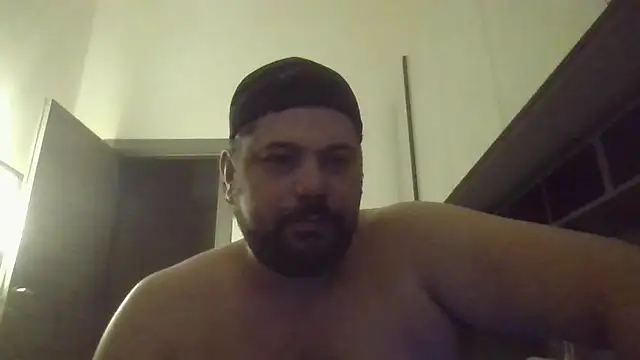 giuseppelovisi85 online show from October 21, 4:24 am