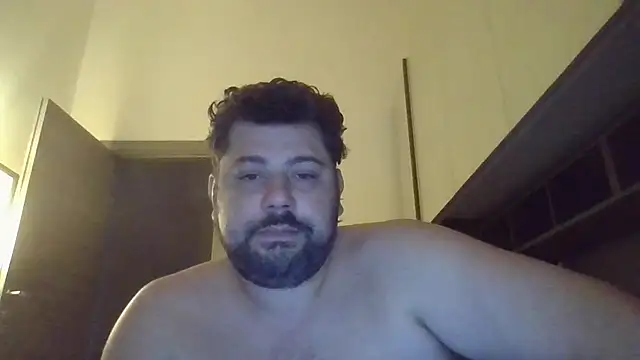 giuseppelovisi85 online show from October 22, 6:24 am