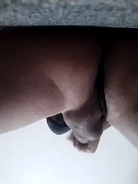 Snapshot of safadomoreno chatting on February 21, 6:25 am safadomoreno online show from February 21, 6:25 am