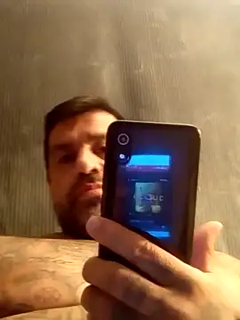 Snapshot of Fatboy909 chatting on September 15, 8:14 am Fatboy909 online show from September 15, 8:14 am