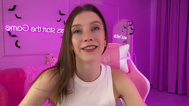 Snapshot of VeronicaVances chatting on October 16, 6:31 pm VeronicaVances online show from October 16, 6:31 pm