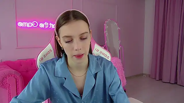 Snapshot of VeronicaVances chatting on January 10, 6:09 pm VeronicaVances online show from January 10, 6:09 pm