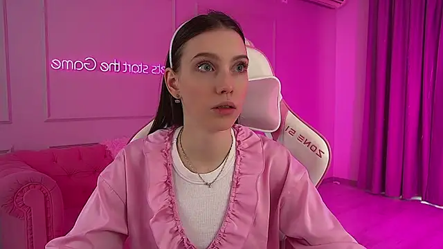 Snapshot of VeronicaVances chatting on February 10, 8:40 am VeronicaVances online show from February 10, 8:40 am