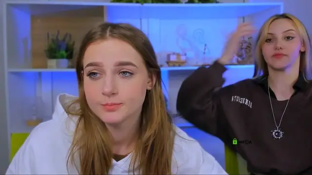 luna tin online show from September 13, 7:13 pm