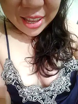 Julyy08 online show from May 11, 9:04 am