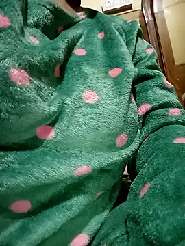 Snapshot of angry_couplez chatting on January 16, 5:28 pm angry couplez online show from January 16, 5:28 pm