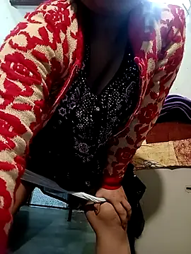 Snapshot of angry_couplez chatting on February 7, 12:53 pm angry couplez online show from February 7, 12:53 pm