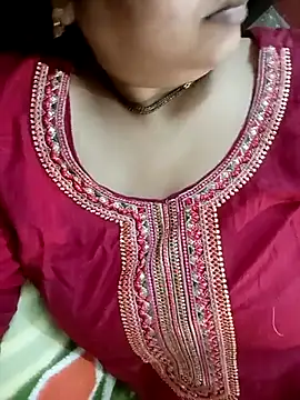 Snapshot of angry_couplez chatting on February 9, 4:22 pm angry couplez online show from February 9, 4:22 pm