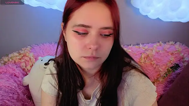 Alis Platt online show from May 5, 1:02 am