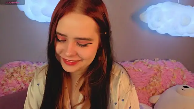 Alis Platt online show from May 19, 1:00 am
