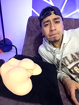 Snapshot of abnerdam01 chatting on September 26, 12:53 pm abnerdam01 online show from September 26, 12:53 pm