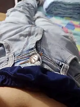 Snapshot of abnerdam01 chatting on October 3, 1:57 am abnerdam01 online show from October 3, 1:57 am