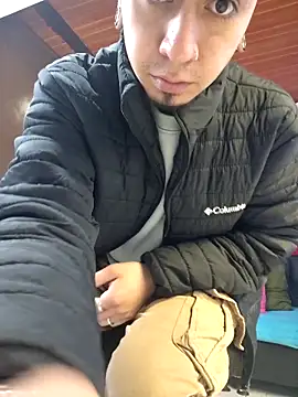 Snapshot of abnerdam01 chatting on October 25, 4:57 pm abnerdam01 online show from October 25, 4:57 pm