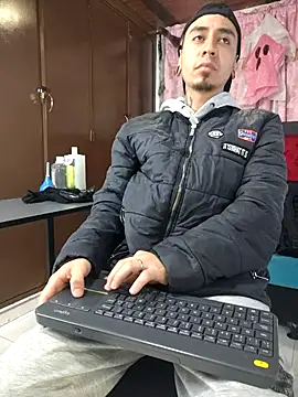 Snapshot of abnerdam01 chatting on October 27, 11:58 am abnerdam01 online show from October 27, 11:58 am