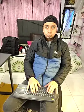 Snapshot of abnerdam01 chatting on October 29, 12:29 pm abnerdam01 online show from October 29, 12:29 pm