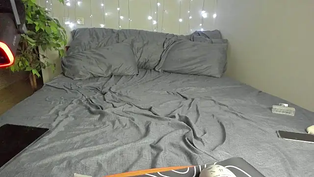 Kelly Gerzikaa online show from January 18, 10:52 am