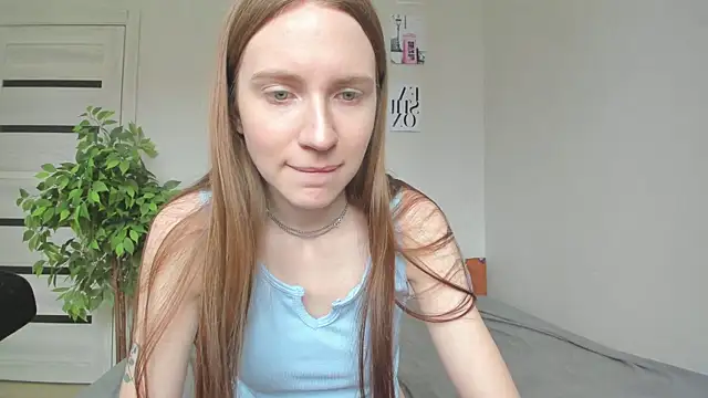 Kelly Gerzikaa online show from May 17, 4:10 am