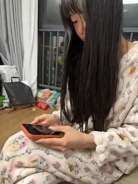 Snapshot of xinyu789 chatting on May 2, 1:05 pm xinyu789 online show from May 2, 1:05 pm