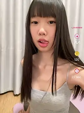 Snapshot of xinyu789 chatting on May 21, 2:24 pm xinyu789 online show from May 21, 2:24 pm