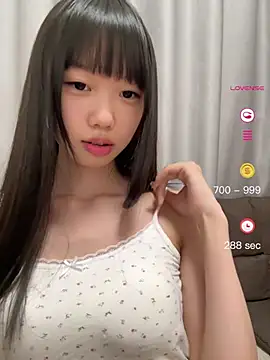 Snapshot of xinyu789 chatting on May 30, 2:25 pm xinyu789 online show from May 30, 2:25 pm