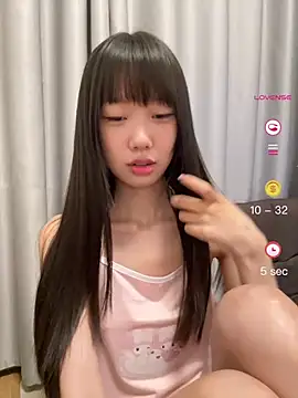 Snapshot of xinyu789 chatting on May 31, 2:02 pm xinyu789 online show from May 31, 2:02 pm