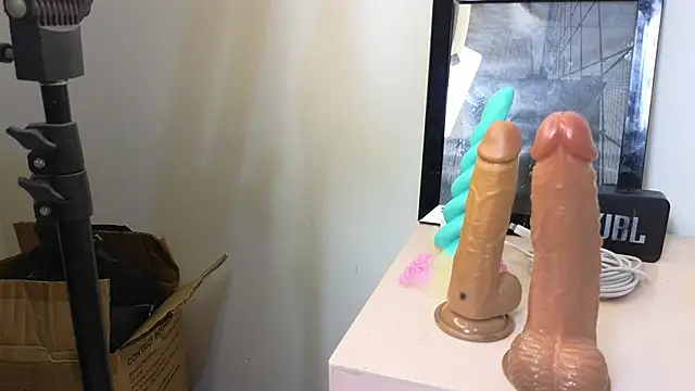 Sophia moo  online show from May 13, 2:53 am