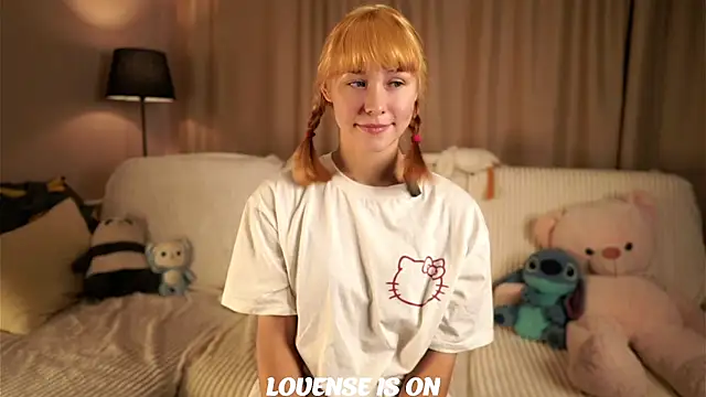 Snapshot of BritniBers chatting on September 24, 9:23 am BritniBers online show from September 24, 9:23 am