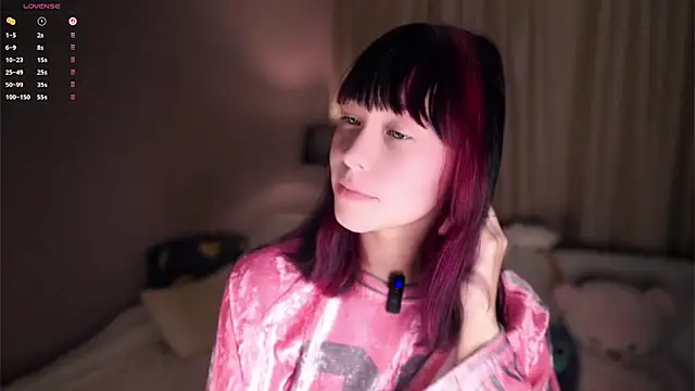 Snapshot of BritniBers chatting on October 11, 11:31 am BritniBers online show from October 11, 11:31 am