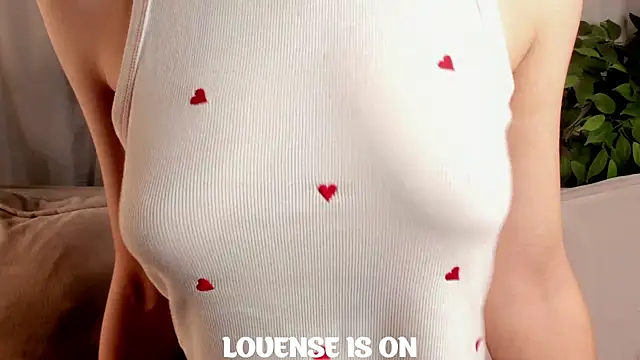 Snapshot of BritniBers chatting on October 22, 11:32 am BritniBers online show from October 22, 11:32 am